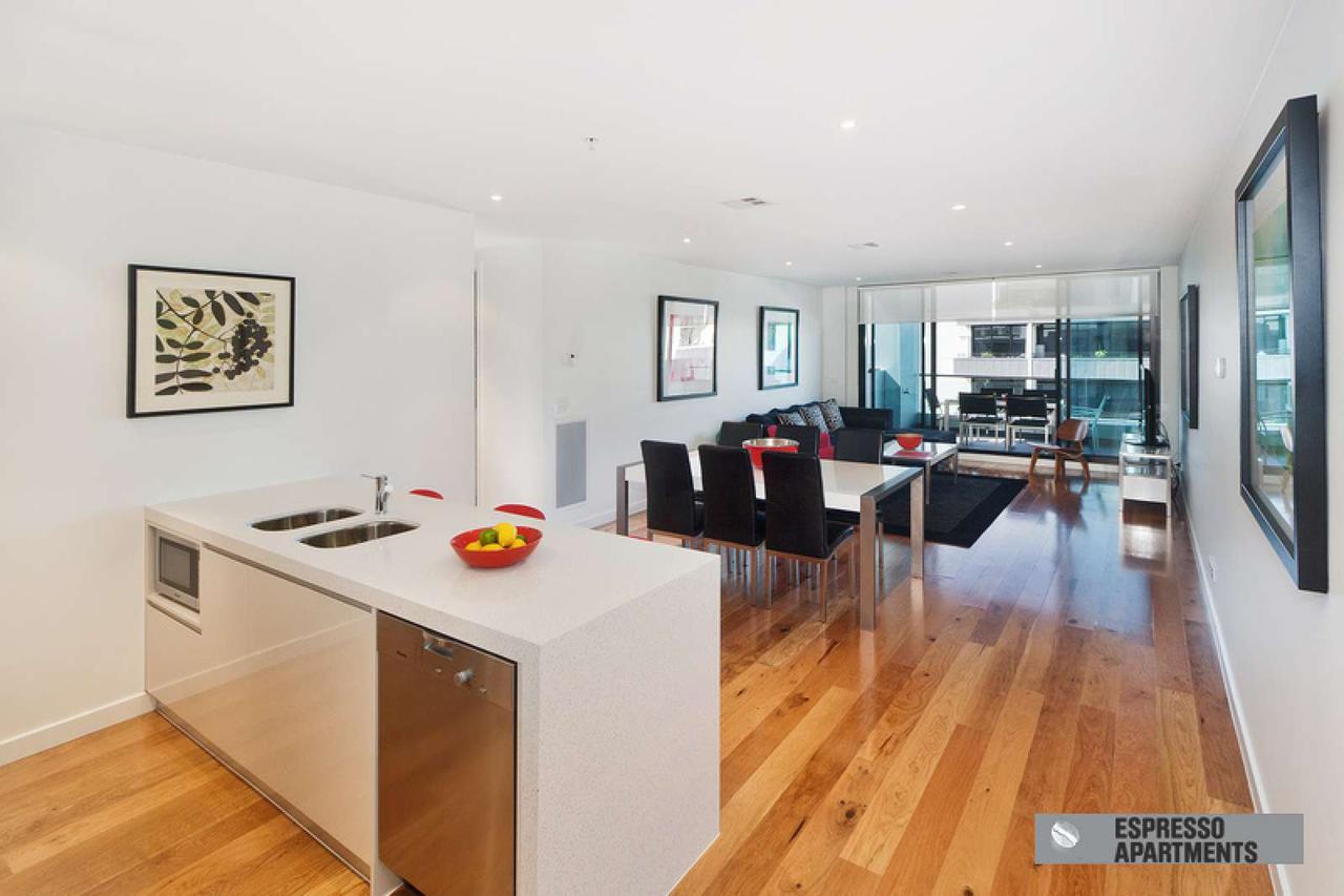 Espresso Apartments - Bay Views Port Melbourne Exterior photo